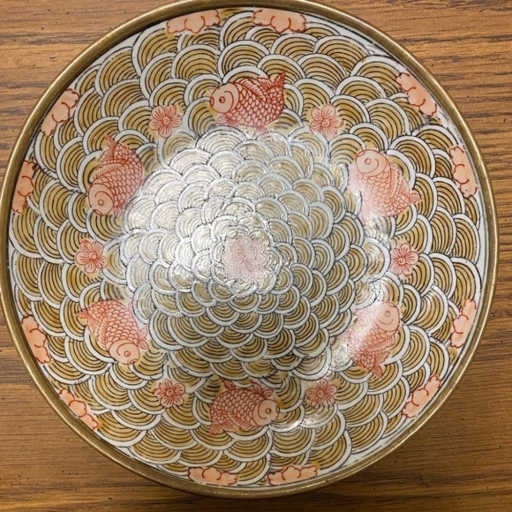 Japanese porcelain ware decorated in Hong Kong decorative  koi fish bowl